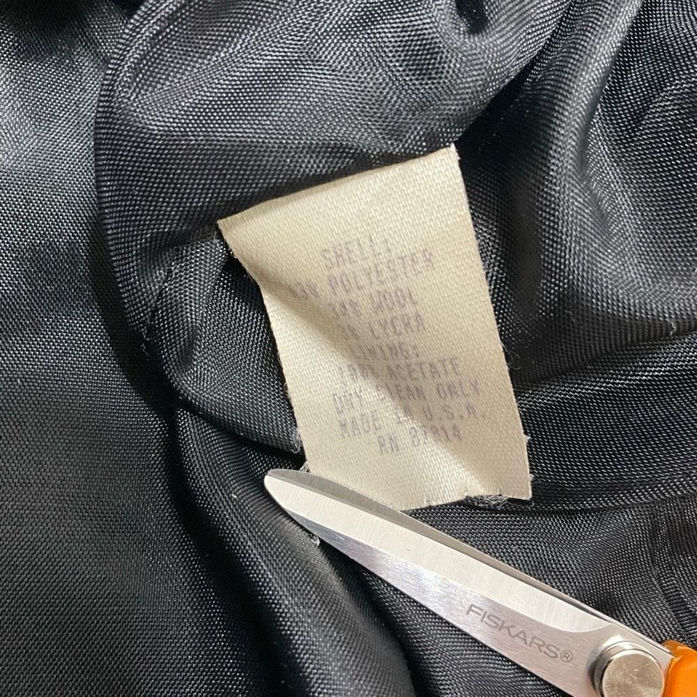 Vintage Neimanmarcus Wool Blend Blazer — image 5 of 5
